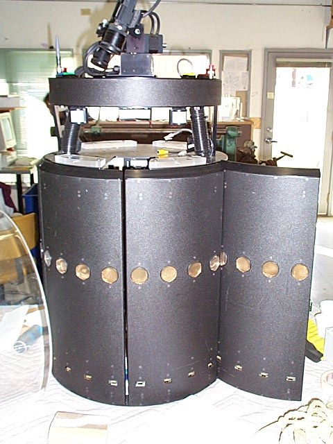 Front view with left panel open. Cylinder mounts attached